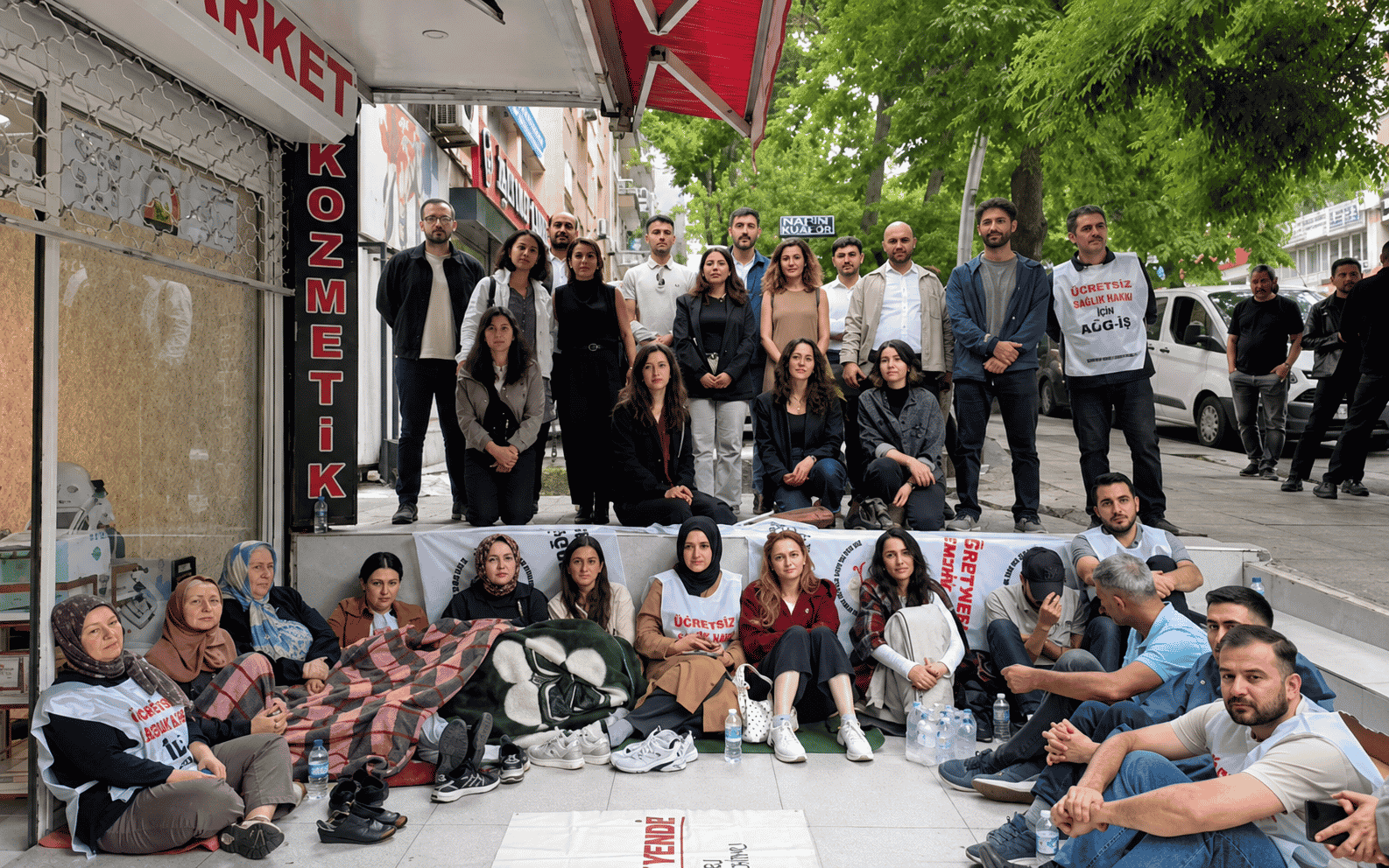 Üç Farklı Hayat, Aynı Öğretmenlik Diploması
